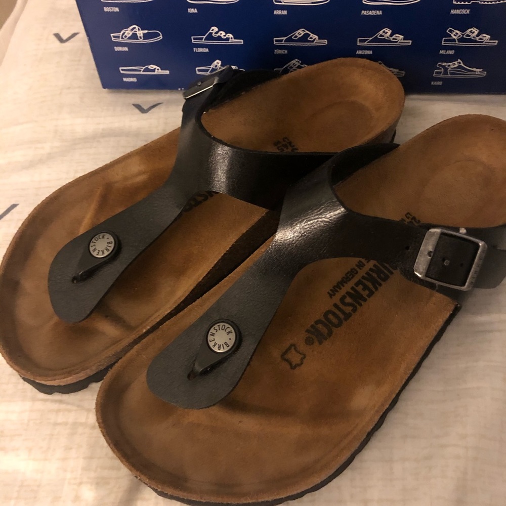 Birkenstock Women’s Gizeh Black Sandal